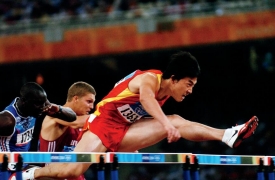 关注：刘翔获得奥运田径男子110米栏 世界冠军