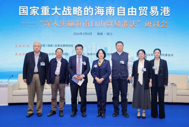 ZHM_9884-opq4371000745