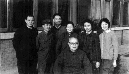 叶选基:陈云发言前“密见”叶帅(图)